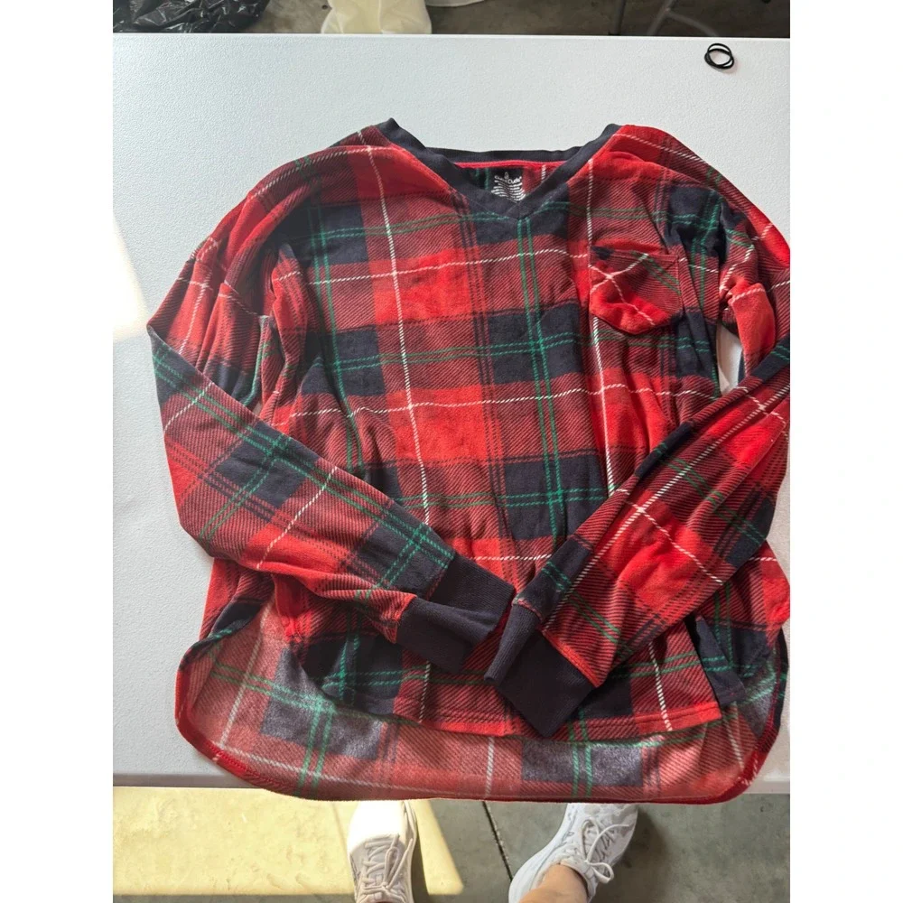 Cuddl Duds Pajama Set Womens Medium Red Plaid Fleece V-Neck Top Joggers 2pc